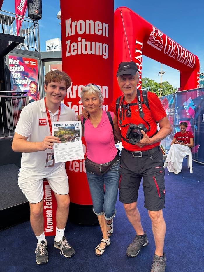 Auch Franz und Hana Tichy aus Frankfurt am Main freuten sich über Tickets – Mathias freute sich ...