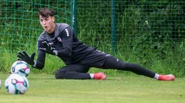 Simon Nesler-Täubl verlängerte seinen Vertrag mit Austria Lustenau.