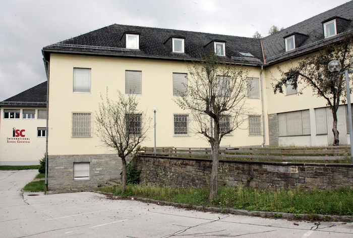 Auch die Tourismusberufsschule Oberwollanig wurde „verschleudert“.