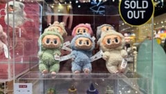 Irgendwie gruselig, aber auf eine nette Art: Hinter dem begehrten Stoffmonster stecken gute ...