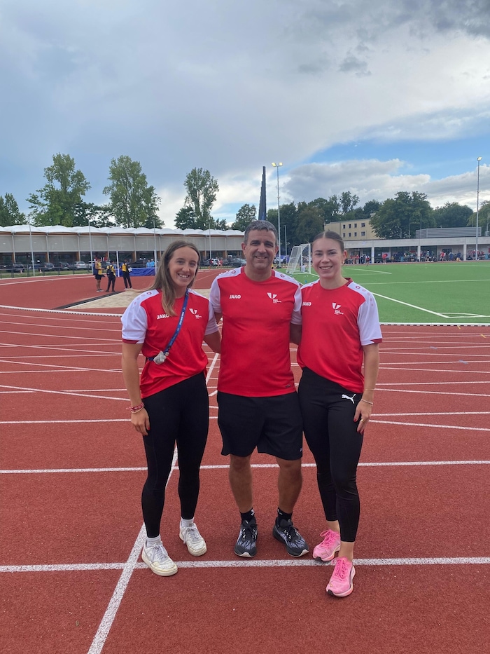 Chiara Schuler, Sven Benning und Isabel Posch bei den World University Games in Deutschland.
