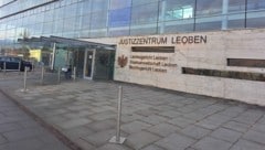 Der 18-Jährige sitzt in der Justizanstalt Leoben in Haft.
