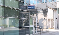 Der Verdächtige soll sich freiwillig bei der Polizeiwache am Linzer Hauptbahnhof gestellt haben.