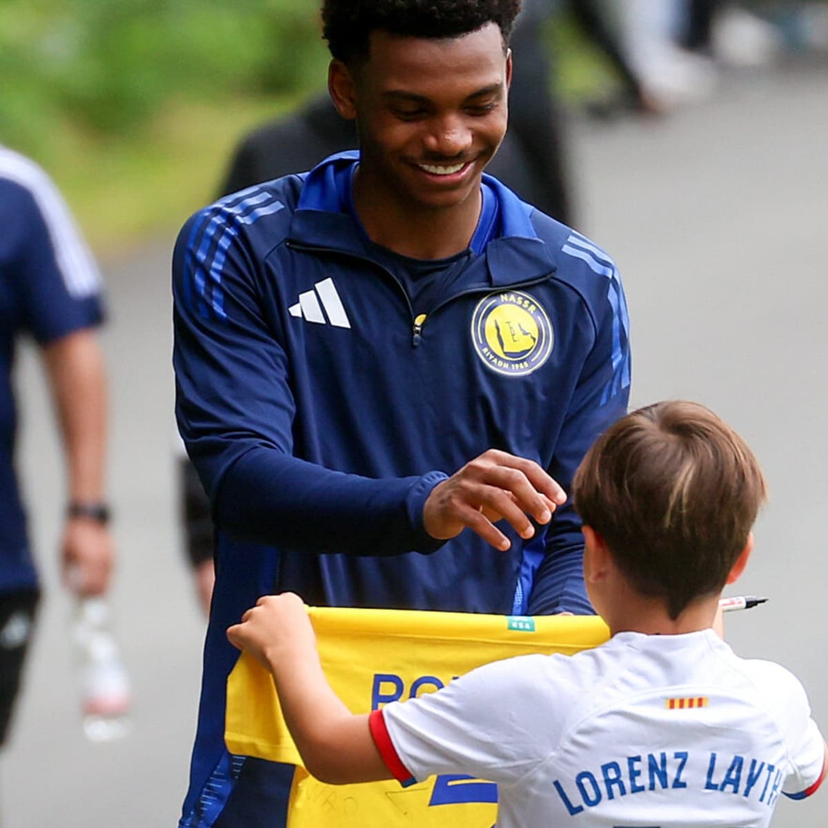 Otm dee xxx yet there was easy parking and a text