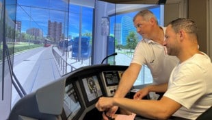 „Krone“-Redakteur Christoph Engelmaier versuchte sich in der Wiener Linien-Hauptwerkstätte ...