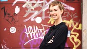 Mit viel Sinn für Humor entlarvt Sonja Pikart die Systemfehler der Menschheit.