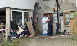 Jetzt hat die deutsche Polizei die dritte in einem Haus in Zwiesel im Bundesland Bayern ...