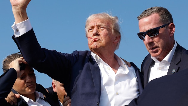 Donald Trump wenige Augenblicke nach den Schüssen