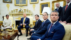 Ferdinand ‘Bongbong’ Marcos Jr., Präsident der Philippinen, bei US-Präsident Donald Trump im ...