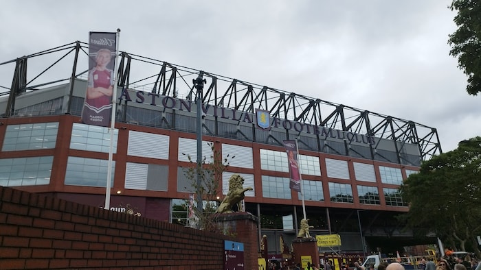 Der Villa Park des britischen Premier League Klubs Aston Villa beherbergte das Monsterevent ...