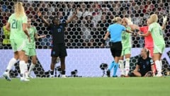 England erhielt in der Schlussphase der Verlängerung einen umstrittenen Elfmeter.