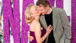 Sieht man hier das neueste Hollywood-Traumpaar? Pamela Anderson und Liam Neeson legten in London ...
