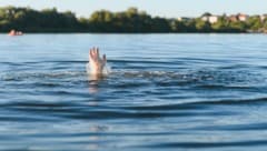 Bereits 18 Menschen sind dieses Jahr in Österreich im Wasser ums Leben gekommen (Symbolbild).