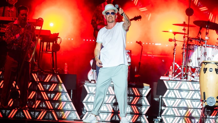 Fans wollten nicht nach Hause: Mit seiner Band Disko No.1 lieferte er zwei Stunden Funk, Pop, ...