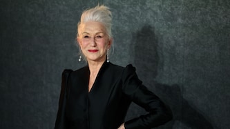 Helen Mirren feiert heute ihren 80. Geburtstag und ist, was die Arbeit angeht, noch immer ...
