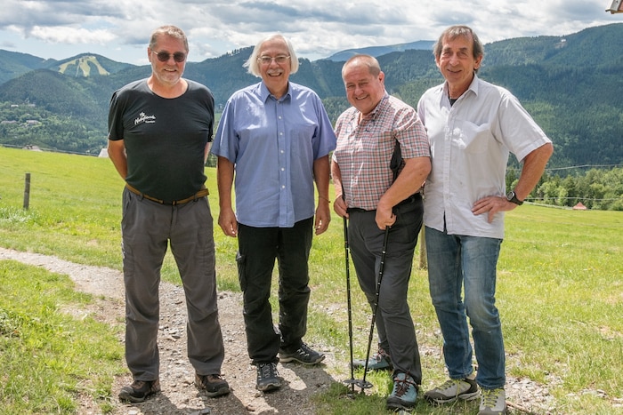 Großes Lob fürs Ehrenamt: Gerhard Rosenits (Naturfreunde), Christian Zinkl (Alpenverein), Viktor ...