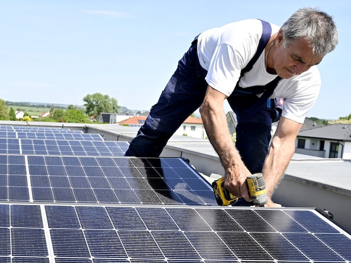 Die Photovoltaikanlage auf dem Dach erspart Elektroautobesitzern die Fahrt zur E-Tankstelle