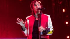 Ein gebrochener Arm bremst Rock-Ikone Gianna Nannini nicht aus.