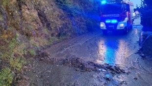 Die Feuerwehren waren im Dauereinsatz.