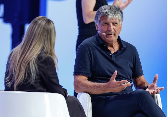 Toni Nadal (re.) hat keine Zeit für Zverev.