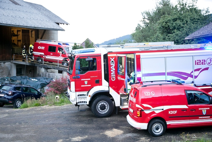 Die Feuerwehr Zwischenwasser stand ebenfalls im Einsatz.