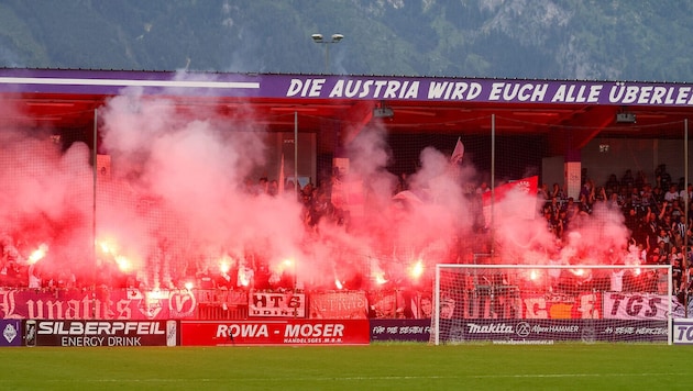 Fans der Salzburger Austria fielen nach Cup-Duell negativ auf.