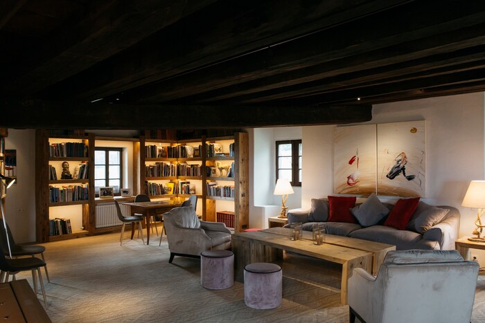 Das Schloss ist sehr gediegen ausgestattet.