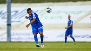 Blau-Weiß Stürmer Ronivaldo