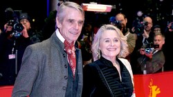 Jeremy Irons wird die amfAR-Gala adeln. Ob er mit Ehefrau Sinead Cusack vorbeikommt, ist bis ...