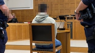 Der angeklagte Offizier fasste vier Jahre Haft aus.