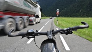 Auf einer Strecke von vier Kilometern müssen Radler auf die B 311 ausweichen.
