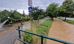Schwere Unwetter haben am Donnerstag in Niederösterreich, vor allem im Bezirk Hollabrunn, ...