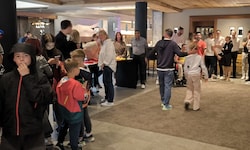 Die Fans warteten in der Lobby vergeblich