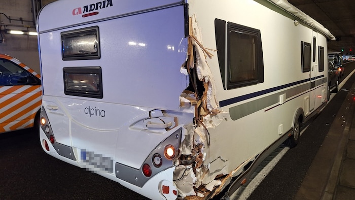 An beiden Fahrzeugen entstand ein Totalschaden.