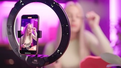 Die neuen Regeln gelten für Influencer mit mindestens 500.000 Followern oder einer Million ...