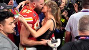 Es wird DIE Promi-Hochzeit 2026, aber die Frage, wo sie gefeiert wird, stellt Travis Kelce und ...