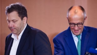 Von links: Deutschlands Vizekanzler Lars Klingbeil und Kanzler Friedrich Merz