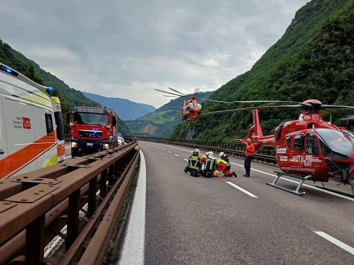 Zwei Rettungshubschrauber waren im Einsatz.