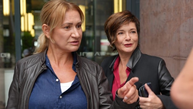 Angelika Niedetzky und Katharina Stemberger waren beim „Krone“-Interview trotz ...