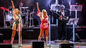 ABBA- Frontfrauen: Simone Kerchner (Anni-Frid) und Linda Mikulec (Agnetha) sorgten in Steyr für ...
