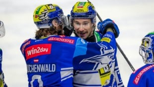 Max Coatta (re.) mit Kapitän Alex Rauchenwald