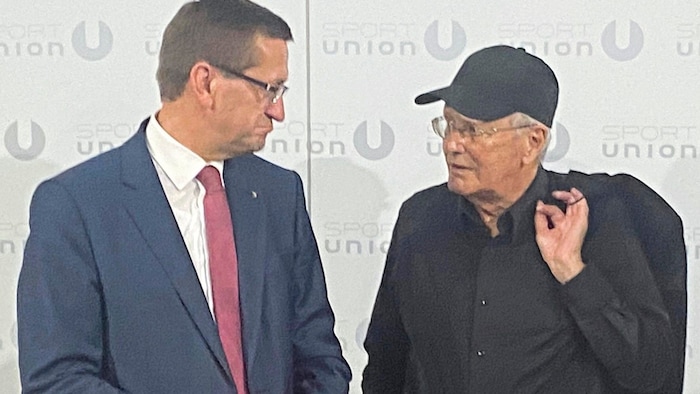 Franz Grad (re.) genießt als Fußball-Funktionär Kult-Status.