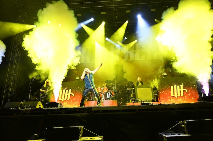 Die Rocker von Uriah Heep vollendeten den Konzertabend. Die tausenden Fans sangen laut mit.