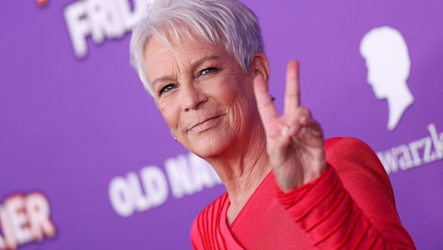 Jamie Lee Curtis hat eine klare Meinung zu Beauty-OPs. Sie ist der Meinung: „Generationen von ...
