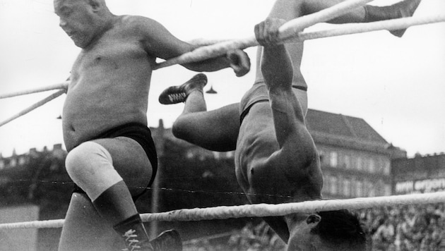 Die Fleischberge von Gladiatoren waren auch große Meister der Akrobatik. Das Publikum liebte ...