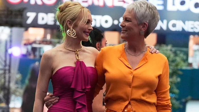 Jamie Lee Curtis spricht sich gegen Beauty-OPs aus, will aber niemanden belehren, auch nicht ...