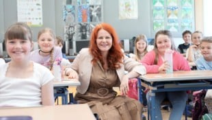 LR Hagele bei ihrem Besuch der Volksschule Gries im Sellrain