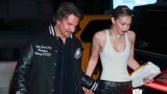 Bradley Cooper soll schon den Verlobungsring für seine Freundin Gigi Hadid aussuchen.