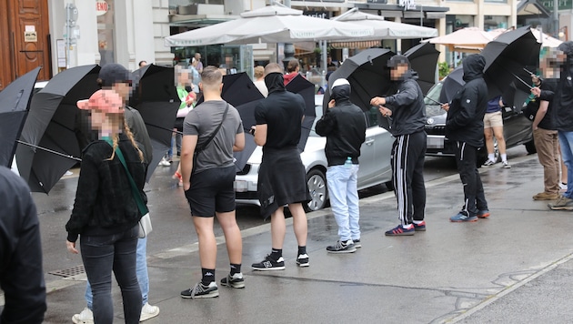 Insgesamt gab es 56 vorübergehende Festnahmen von Gegendemonstranten.