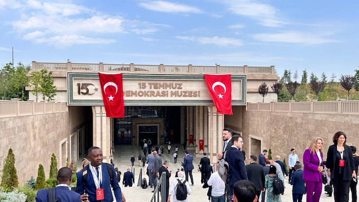 Der Eingang des „Demokratie-Museum“ in Ankara